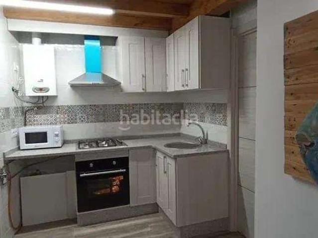 Casa adosada en venta en Cudillero. Encantadora Casa de Campo en Cudillero, a un paso de la Playa del Silencio! Cómpralo por 750 mes. Casas adosadas.