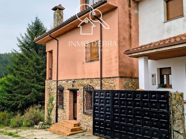 Casa adosada en Venta en Cudillero