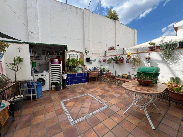 Casa adosada en Venta en Cúllar Vega