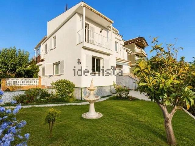 Casa adosada en venta en Cunit, de 145 m² 3 habitaciones por 384.000