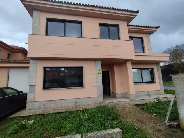 Casa adosada en Venta en A Malata Catabois Ciudad Jardín