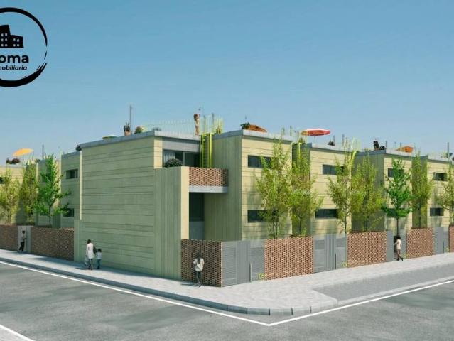 Casa adosada en Venta en Ambroz
