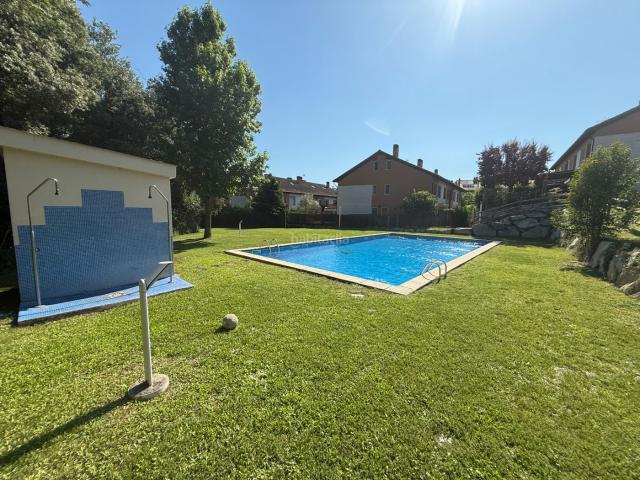 Casa adosada en venta en Ametlla del Vallès L´. Chalet adosado en venta en Avenida Onze de Setembre. Casas adosadas Ametlla del Vallès.