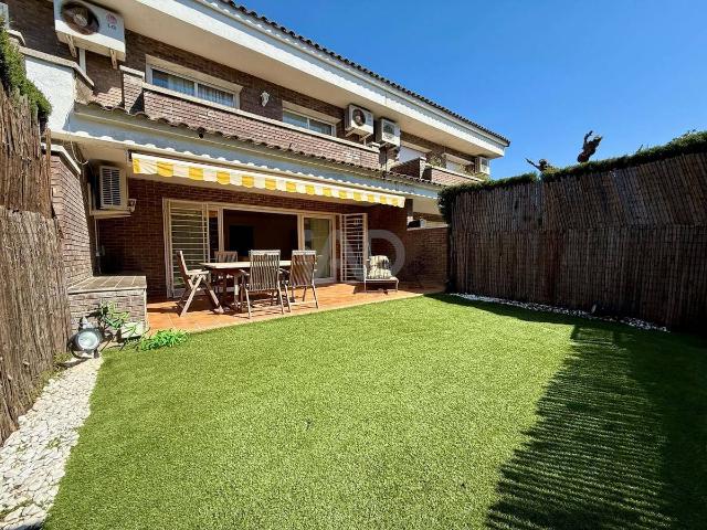 Casa adosada en Venta en Ametllareda