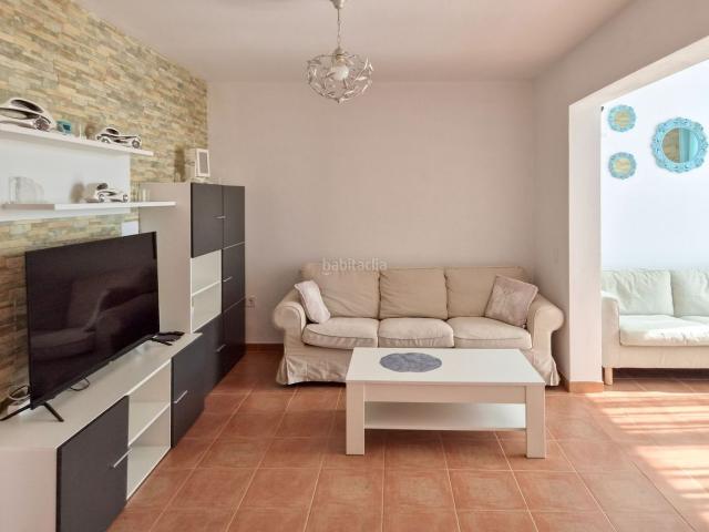 Casa adosada en venta en Antigua, Caleta de Fuste. Encantadora vivienda en Caleta de Fuste lista para entrar a vivir. Casas adosadas.