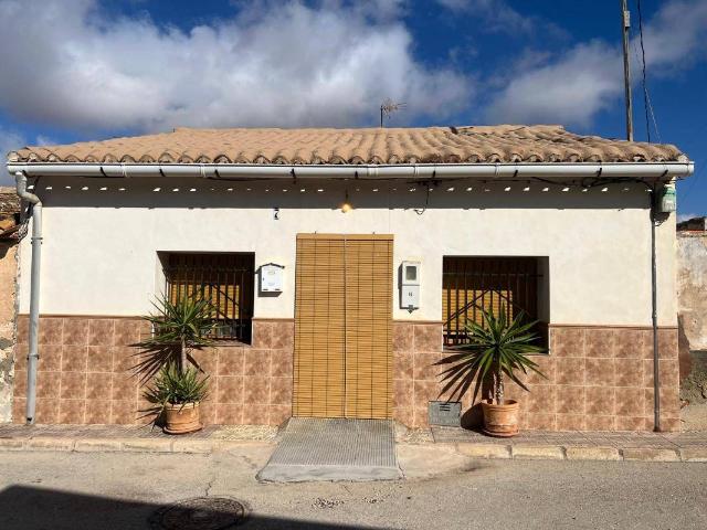 Casa adosada en Venta en Abanilla