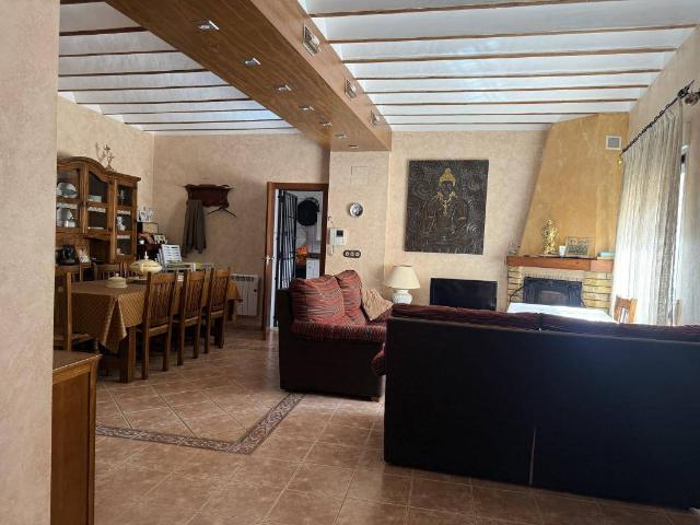 Casa adosada en Venta en Abanilla