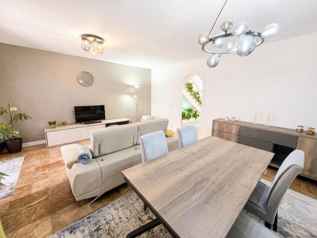 Casa adosada en venta en Adeje, Casco Urbano. Chalet Adosado en el Galeón. Adeje. Casas adosadas.