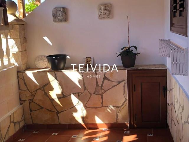 Casa adosada en venta en Adeje, San Eugenio Bajo. Villa adosada con terraza, piscina y garaje privado en San Eugenio!. Casas adosadas.