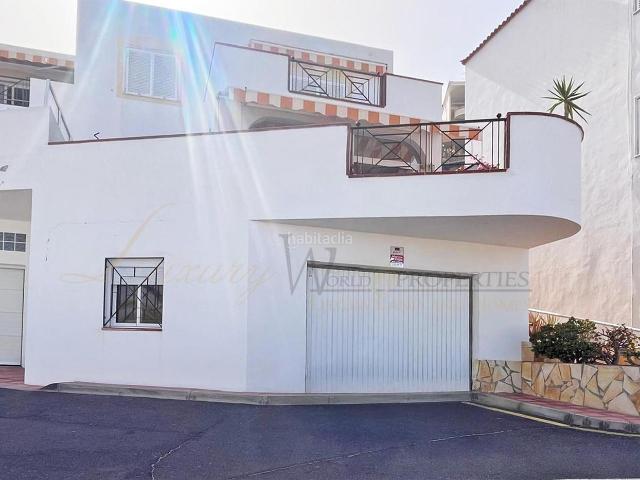Casa adosada en venta en Adeje, Torviscas Centro y Alto. Balcon del Atlantico I Torviscas Alto. Casas adosadas.