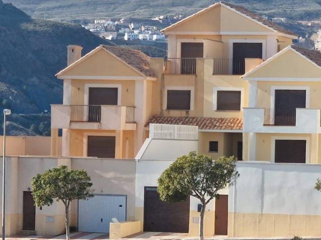 Casa adosada en Venta en Aguadulce Norte