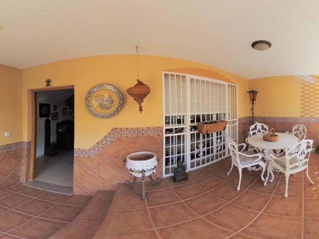 Casa adosada en Venta en Aguadulce Sur