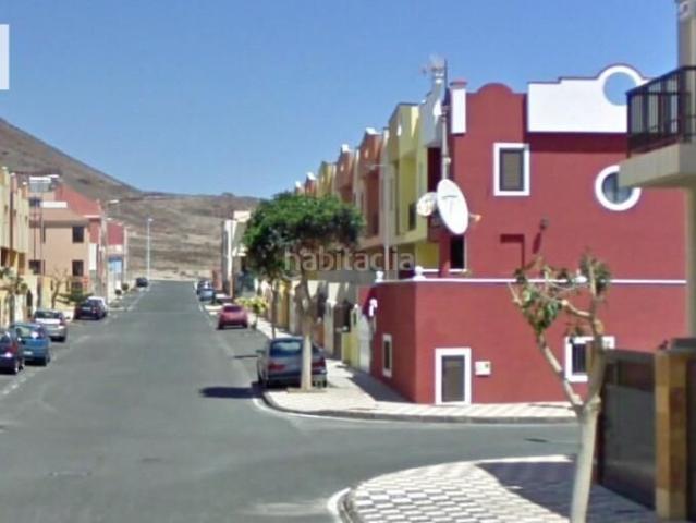 Casa adosada en venta en Agüimes, Playa de Arinaga. Venta De Casa Adosada Agüimes Las Palmas. Casas adosadas.
