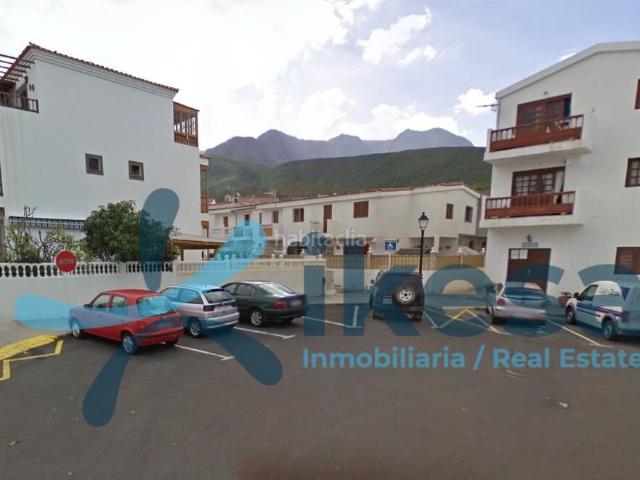 Casa adosada en venta en Agaete. Venta de casa adosada en Agaete, Las Palmas. ACTIVO INMOBILIARIO SIN POSESIÓN, NO SE PUEDE VISITAR. Casas adosadas.