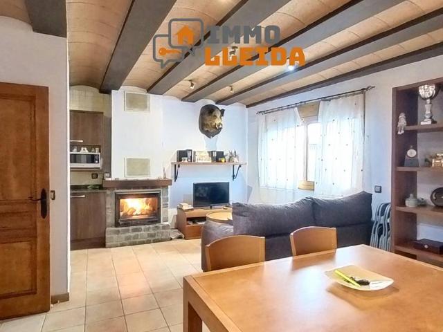Casa adosada en Venta en Àger