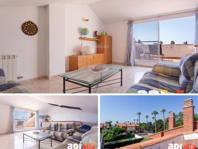 Casa adosada en venta en Altafulla Costa Dorada. casa adosada a dos calle del mar en Altafulla. Casas adosadas.