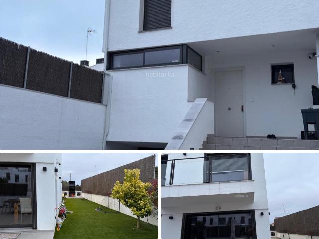 Casa adosada en venta en Altafulla Costa Dorada. Casa adosada esquinera. Casas adosadas.
