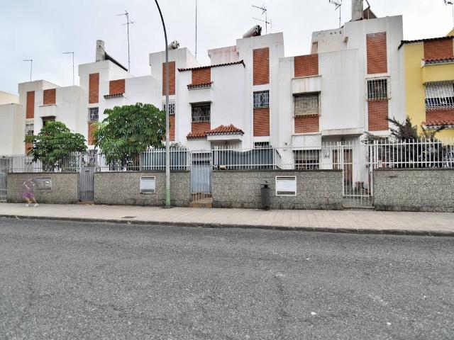 Casa adosada en Venta en Altavista Don Zoilo
