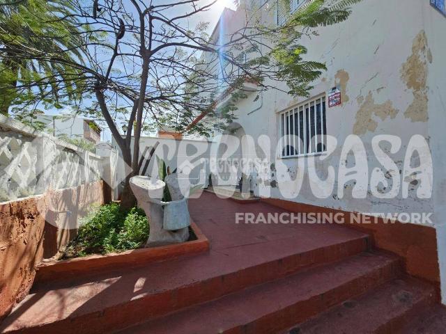 Casa adosada en Venta en Altavista Don Zoilo