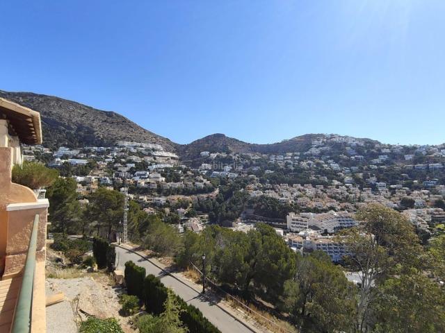 Casa adosada en venta en Altea, Altea Hills. Precioso chalet adosado con vistas panorámicas al mar y montañas en zona Altea Hills. Casas adosadas.