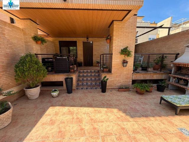 Casa adosada en Venta en Alto de los Molinos