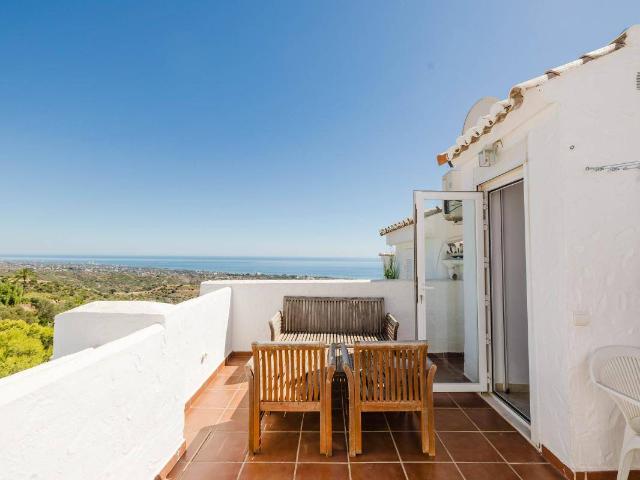 Casa adosada en Venta en Alto de los Monteros