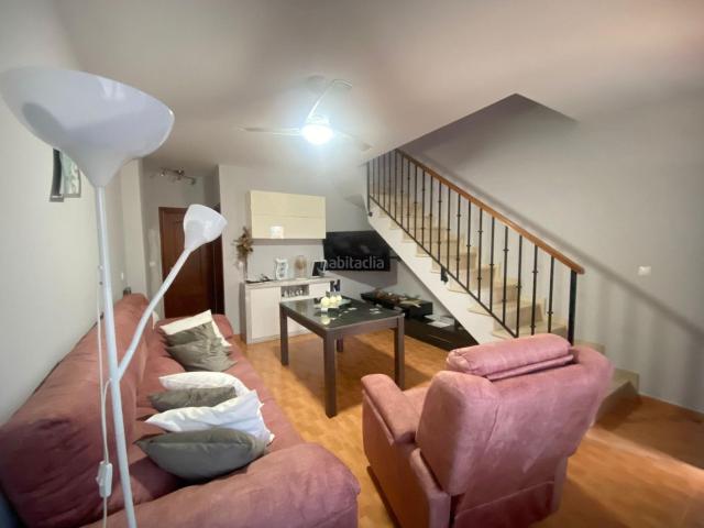 Casa adosada en venta en Alameda. ADOSADO EN VENTA EN ALAMEDA!. Casas adosadas.