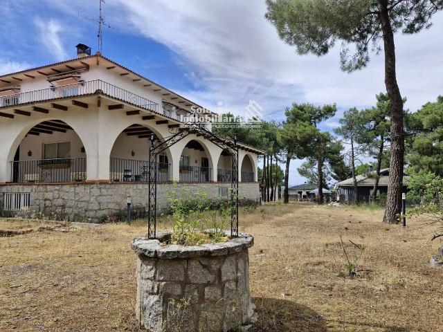 Casa adosada en Venta en Alba de Tormes