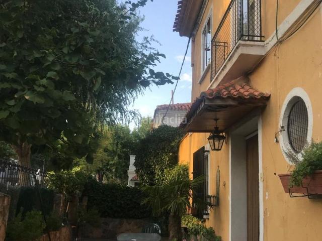 Casa adosada en venta en Albacete, Fátima. Adosado en venta en Fátima, 4 dormitorios. Casas adosadas.