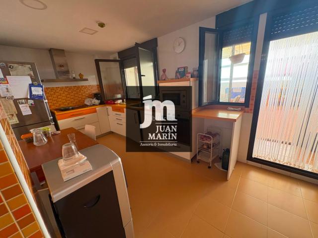 Casa adosada en venta en Albacete, Facultad de Medicina. Exclusivo adosado de 270 m² en el Barrio de Medicina. Casas adosadas.