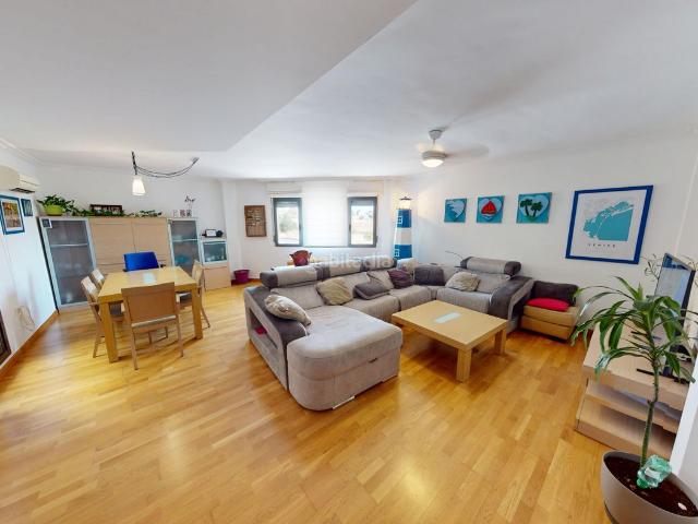Casa adosada en venta en Albacete, Santa Teresa Vereda. Casa en San Fernando. Casas adosadas.