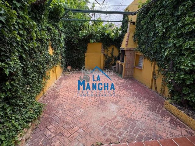 Casa adosada en venta en Albacete, Pedanías Extrarradio. 140.000 INMOBILIARIA LA MANCHA VENDE ADOSADO EN ARGAMASONALBACETE. Casas adosadas.