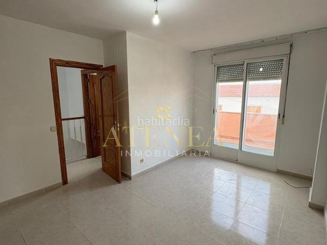Casa adosada en venta en Albacete, Pedanías Extrarradio. Amplio Adosado en Venta a Pocos Kilómetros de Albacete. Casas adosadas.