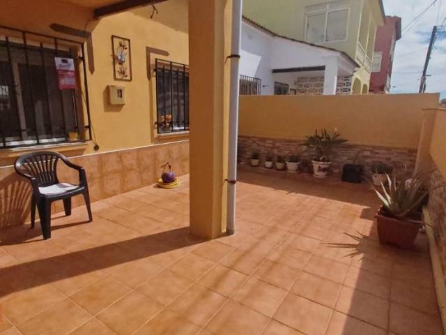 Casa adosada en Venta en Albinyana