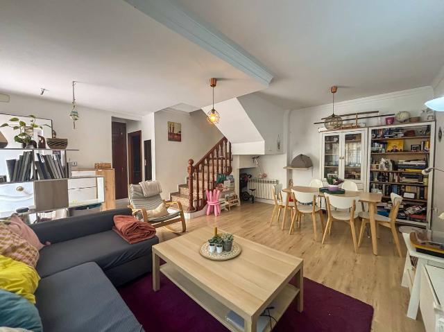 Casa adosada en Venta en Albolote