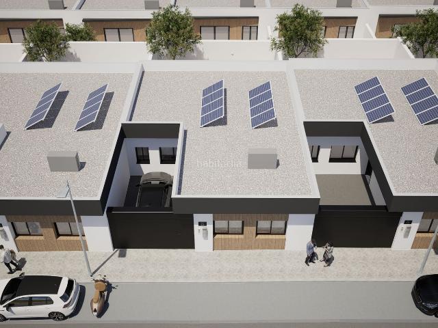 Casa adosada en venta en Albolote. Chalet adosado 3 habitaciones en venta en El Chaparral. Casas adosadas.