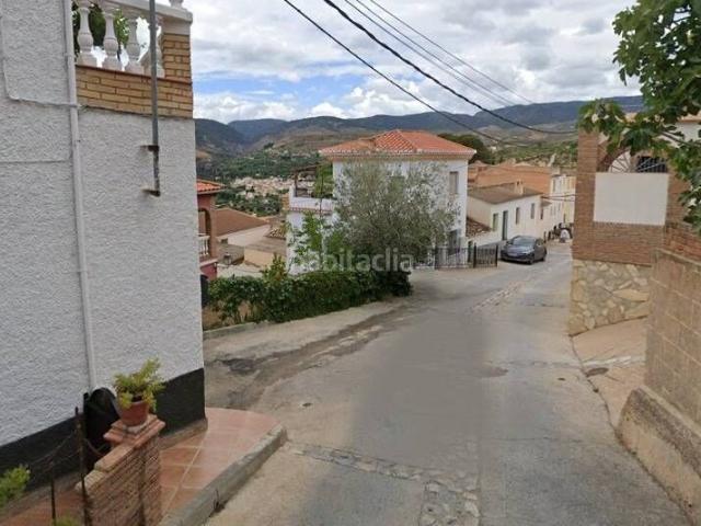 Casa adosada en venta en Albuñuelas. Venta de casa en Albuñuelas, Granada. Casas adosadas.
