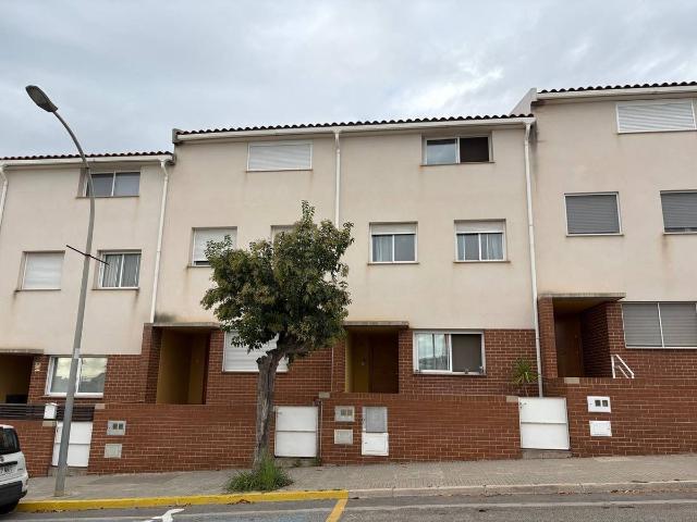 Casa adosada en Venta en Alcanar