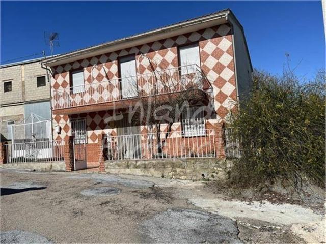 Casa adosada en Venta en Alcalá la Real
