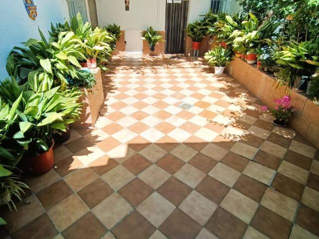 Casa adosada en Venta en Alcalá la Real