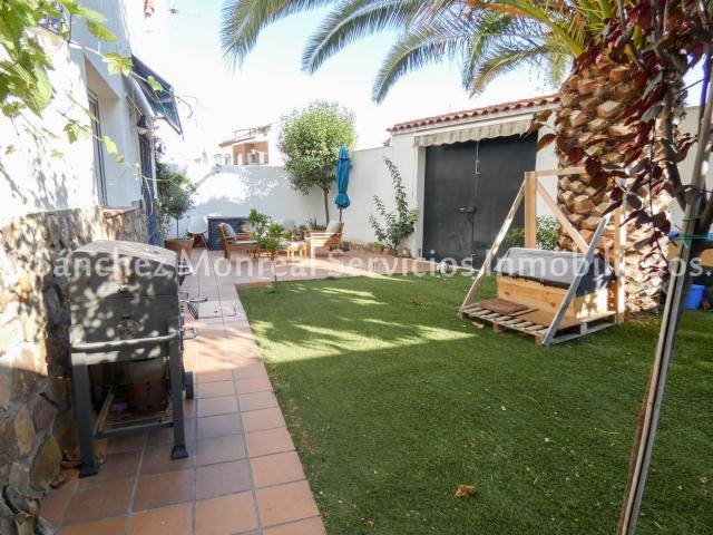 Casa adosada en venta en Alcázar de San Juan. Casas adosadas Alcázar de San.
