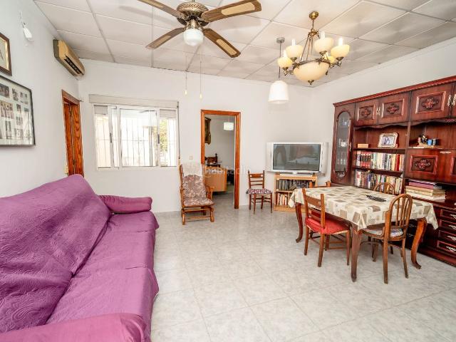 Casa adosada en venta en Alcázares Los, Los Narejos_Punta Calera. Vivienda uacutenica con una parcela excepcional y un enorme potencial de inversioacuten en Los AlcaacutezaresVIVIENDA REF CZ016bul.