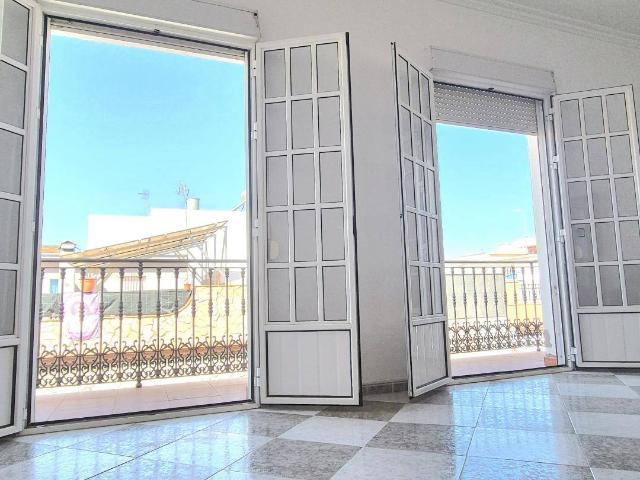 Casa adosada en Venta en Alcolea del Río