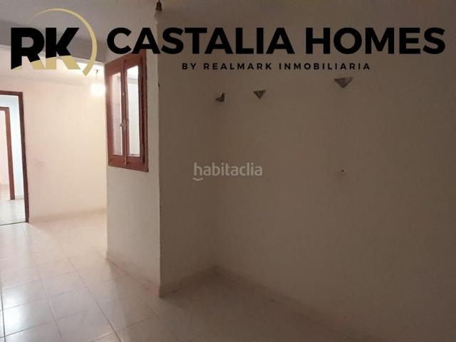 Casa adosada en venta en Alcora l´. Casa Céntrica. Casas adosadas Alcora.