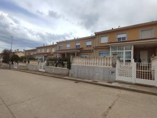 Casa adosada en Venta en Aldearrubia