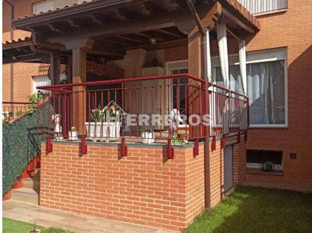 Casa adosada en Venta en Alesanco