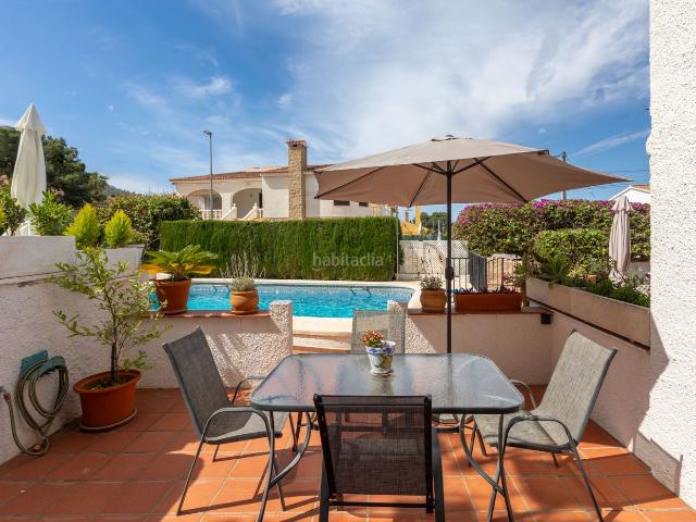 Casa adosada en venta en Alfàs del Pi l´, L´Albir. Casa adosada bien mantenida y céntrica en una comunidad agradable!. Casas adosadas Alfàs del Pi.