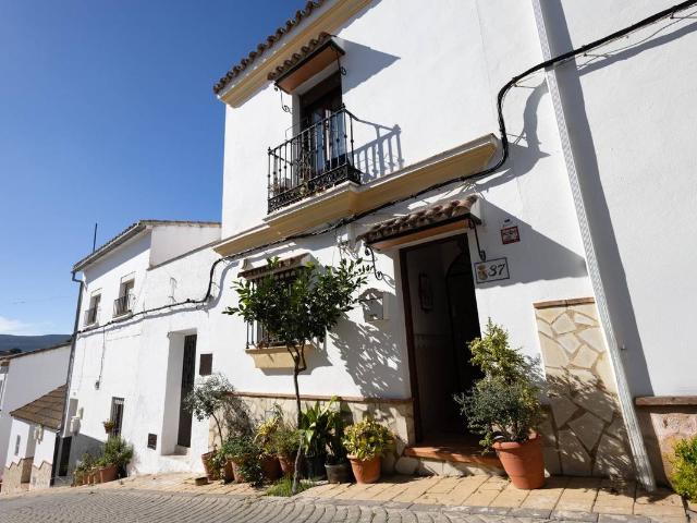 Casa adosada en Venta en Algar