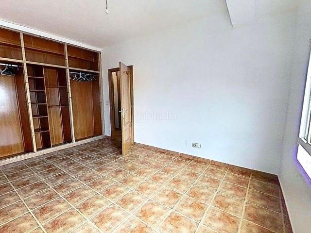 Casa adosada en venta en Algeciras, Pescadores Saladillo. Casa en Moncayo, 4 dormitorios, 2 baños, azotea con castillete y vistas. Casas adosadas.