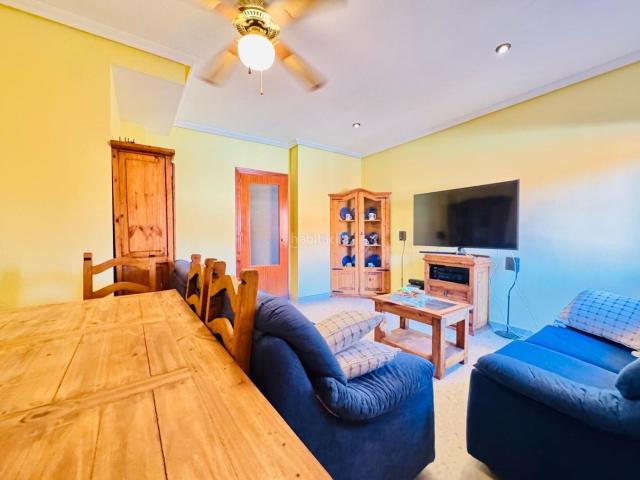 Casa adosada en venta en Algeciras, San Bernabé. ESTUPENDO ADOSADO EN SAN BERNABÉ!. Casas adosadas.